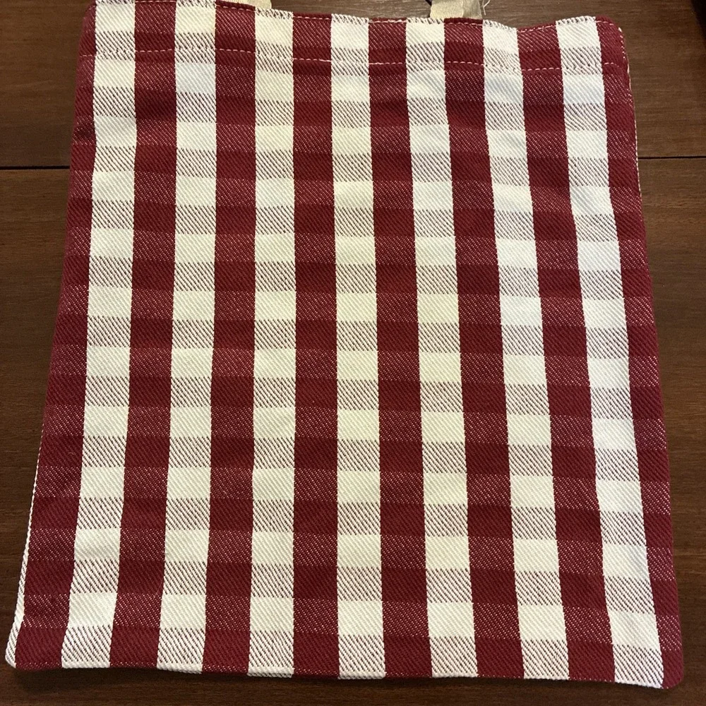 Universal Thread lot four